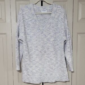 Old Navy White V-Neck Sweater Relaxed Fit